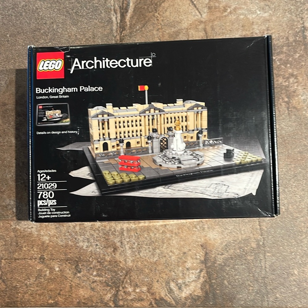LEGO ARCHITECTURE BUCKINGHAM PALACE